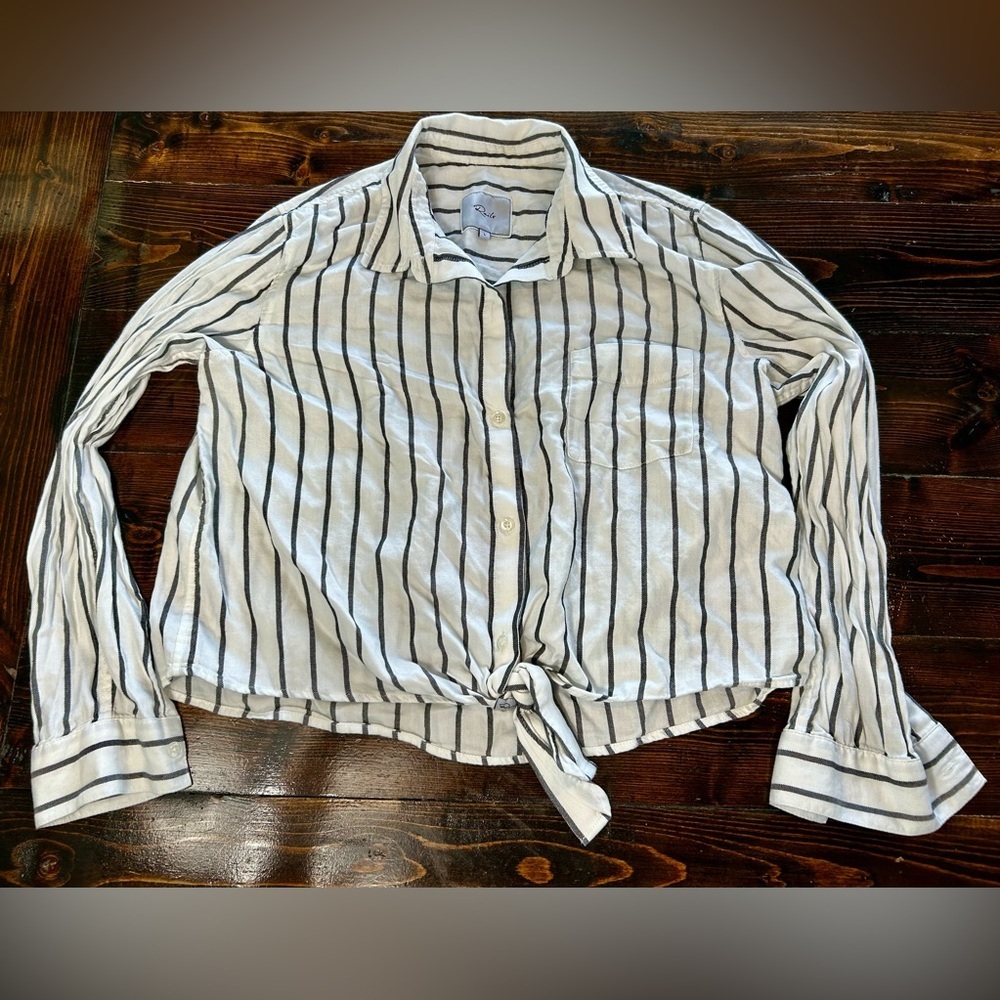 Rails Val storm stripe tie front shirt size large
